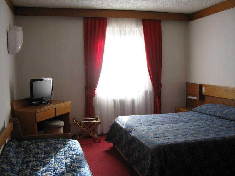 Hotel Il Catturanino มาดอนนาดีกัมปิโญ ภายนอก รูปภาพ